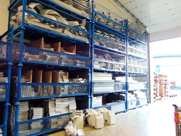 Halton-Slimline-straight-stairlift-track